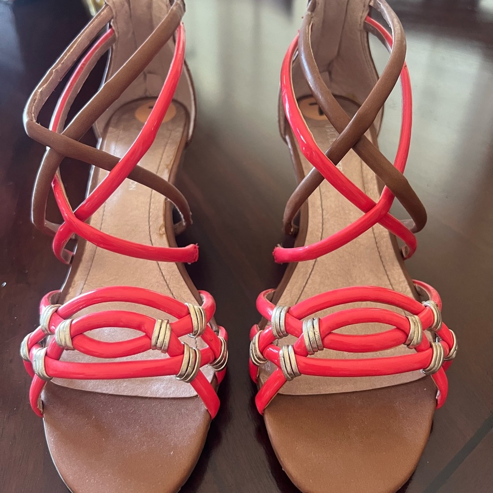 BCBG Red and Brown Strappy Sandals